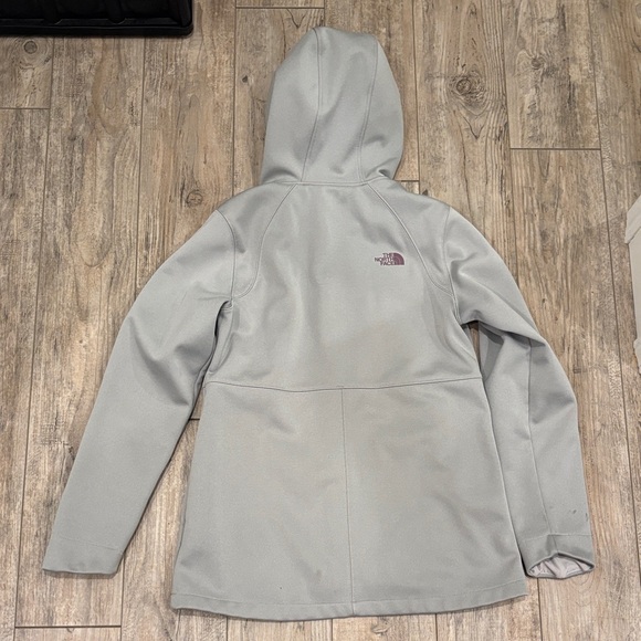 The North Face Women's Gray Ski Jacket Size Medium - Picture 6 of 8